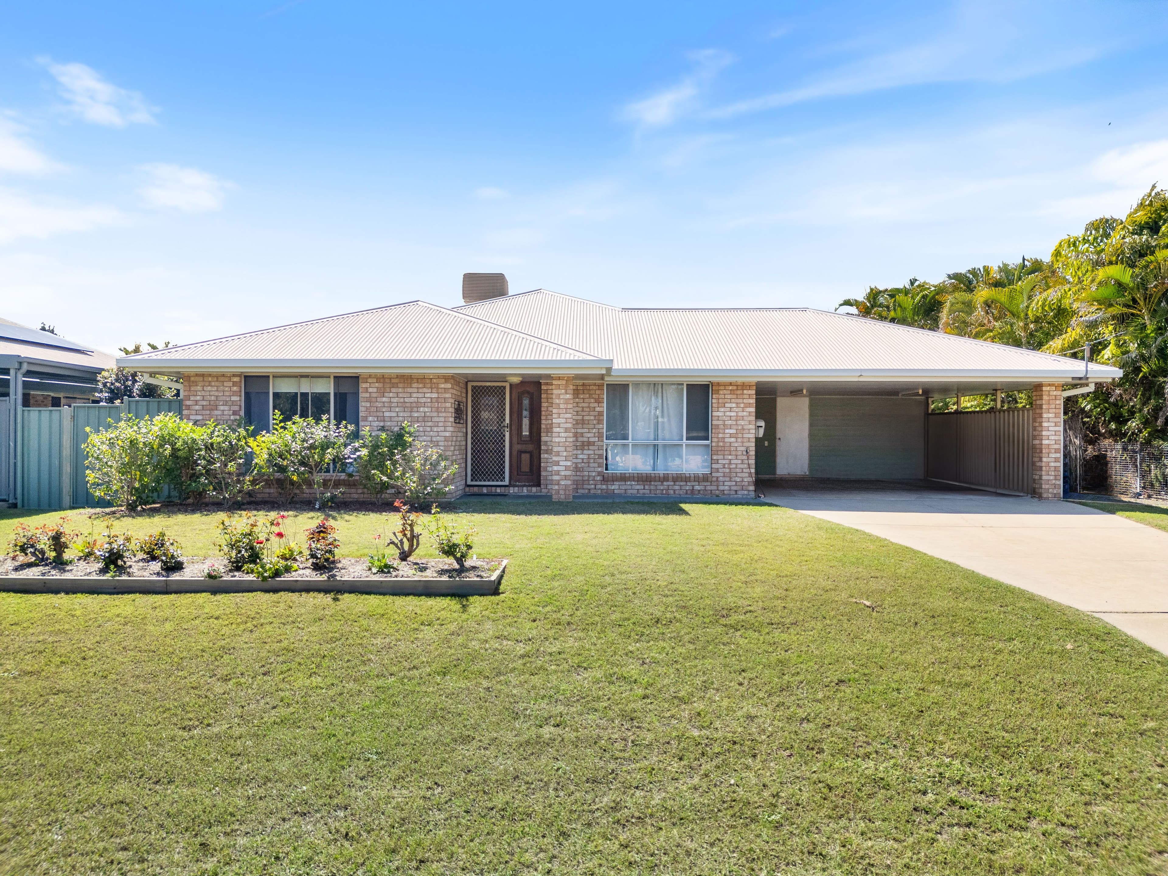 42 Cowan Crescent, Emerald QLD 4720, Emerald - Image 1