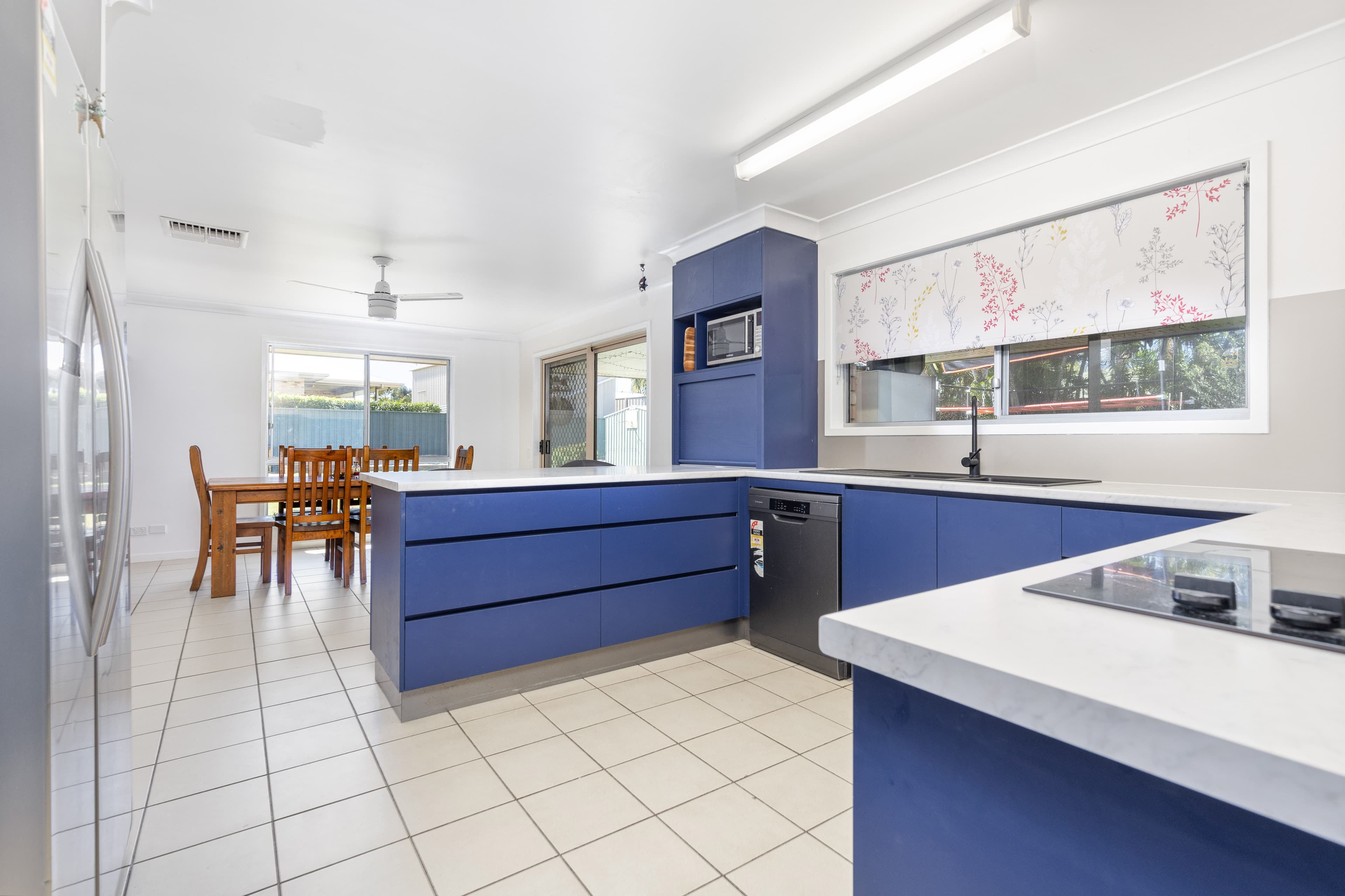 42 Cowan Crescent, Emerald QLD 4720, Emerald - Thumbnail 3
