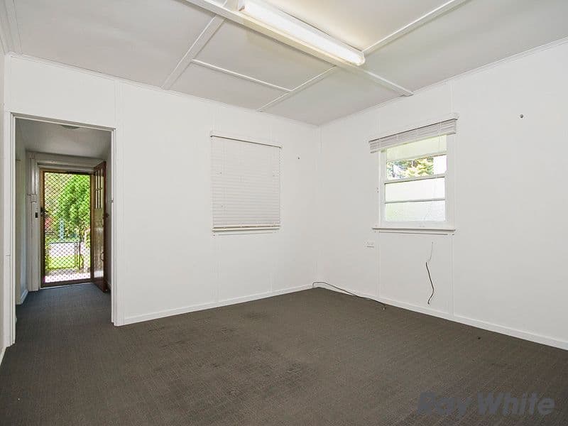180 Normanhurst Road, BOONDALL QLD 4034, Boondall - Thumbnail 4