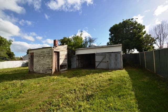 7 Callen Street, SEYMOUR VIC 3660, Seymour - Thumbnail 3