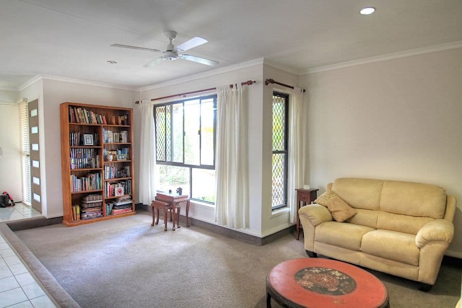 10 Farrell Drive, WALLOON QLD 4306, Walloon - Thumbnail 5