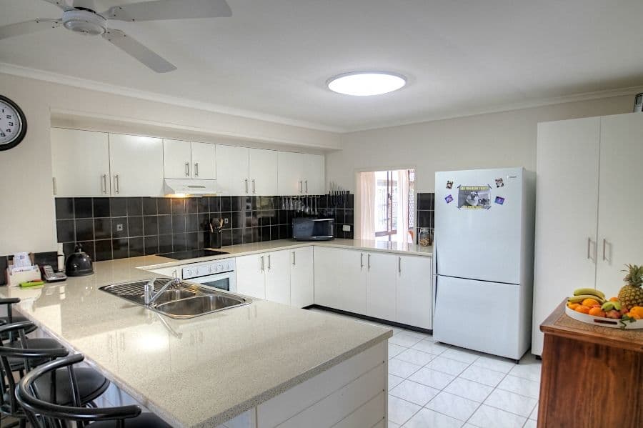 10 Farrell Drive, WALLOON QLD 4306, Walloon - Thumbnail 8