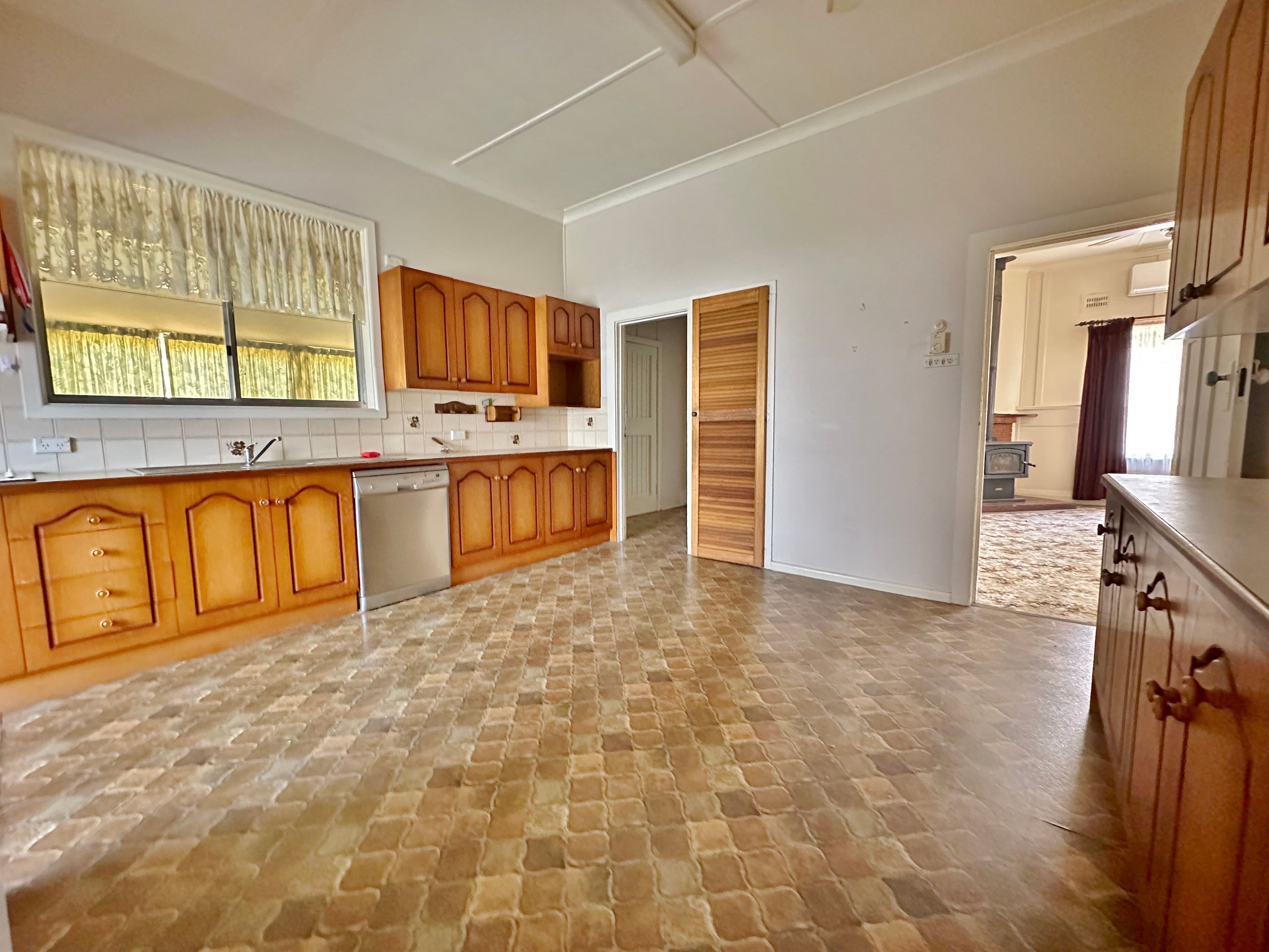 4 Scott Street, Harden NSW 2587, Harden - Thumbnail 2