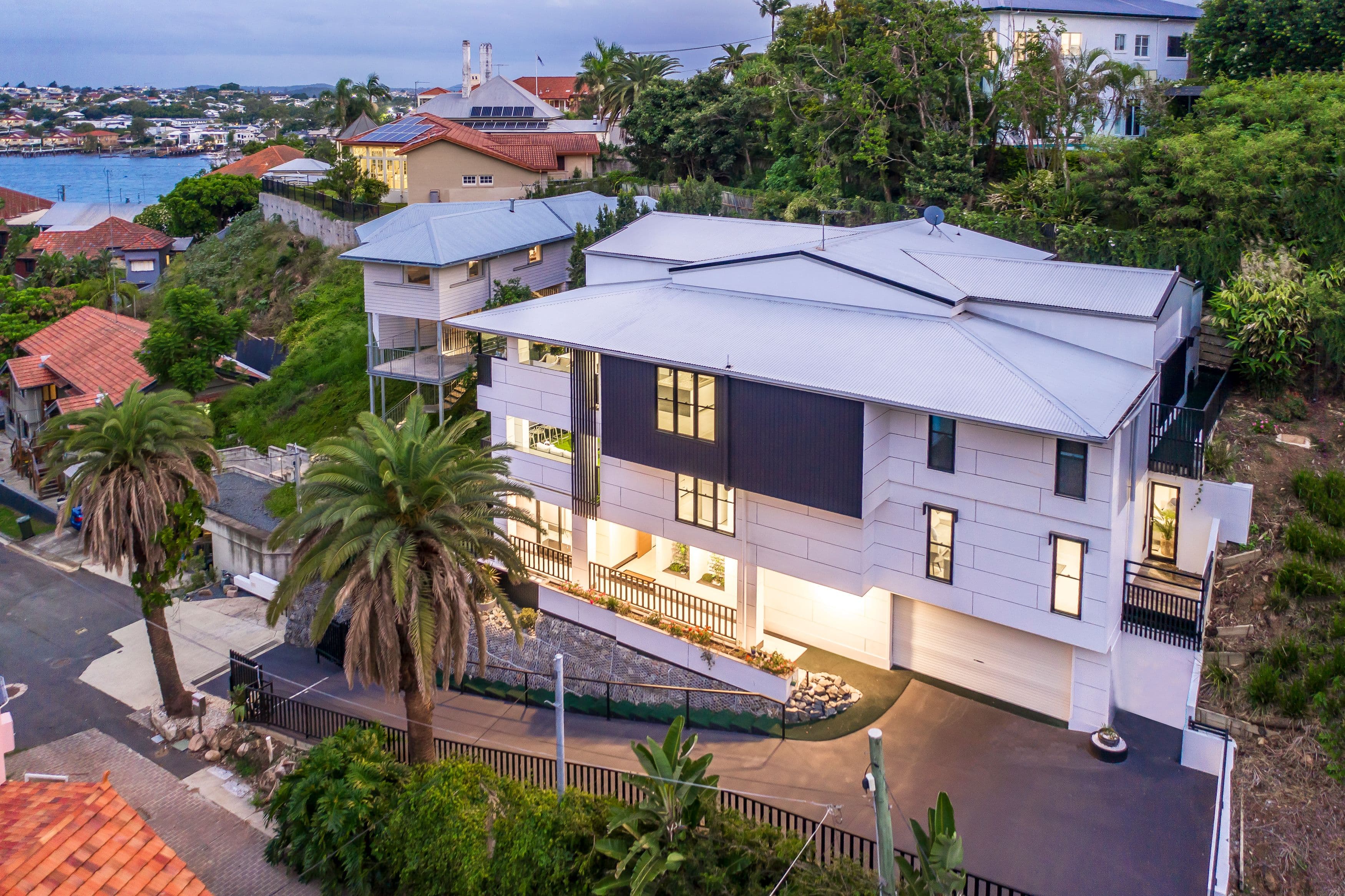 28 Arran Avenue, Hamilton QLD 4007, Hamilton - Thumbnail 2