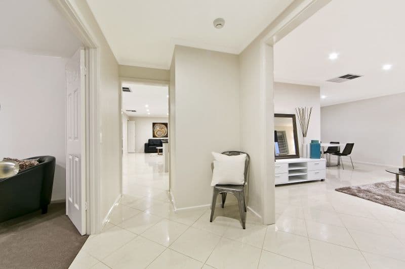16 Taranaki Court, GREENWITH SA 5125, Greenwith - Thumbnail 2