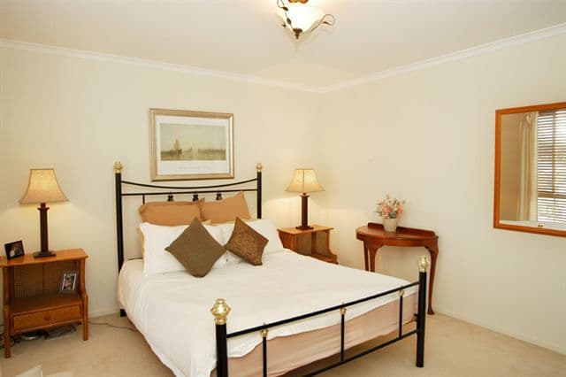 10 Corona Place, ROXBURGH PARK VIC 3064, Roxburgh Park - Thumbnail 6