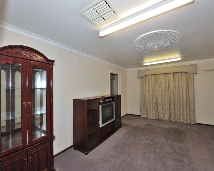 39 Maguire Avenue, BEECHBORO WA 6063, Beechboro - Thumbnail 2