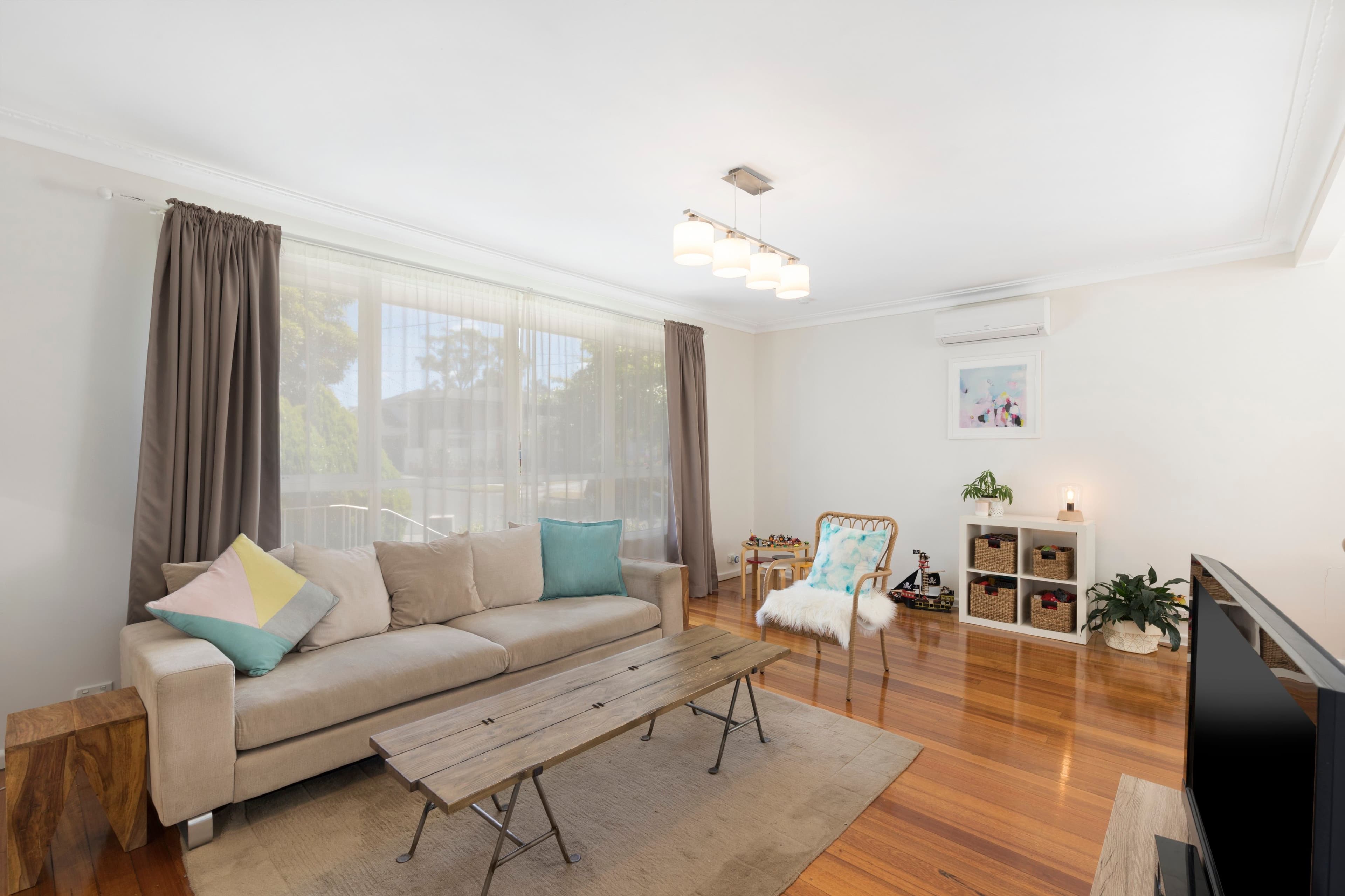 1 Winston Court, Blackburn South VIC 3130, Blackburn South - Thumbnail 2