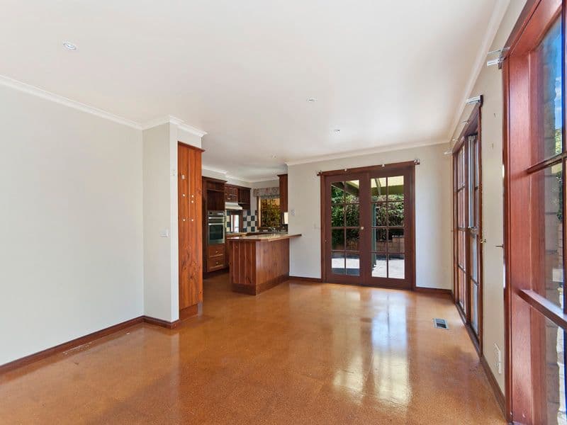 8 Michelle Court, Warrnambool VIC 3280, Warrnambool - Thumbnail 4