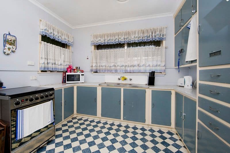 5  Cliff Street, LAVERTON VIC 3028, Laverton - Thumbnail 2