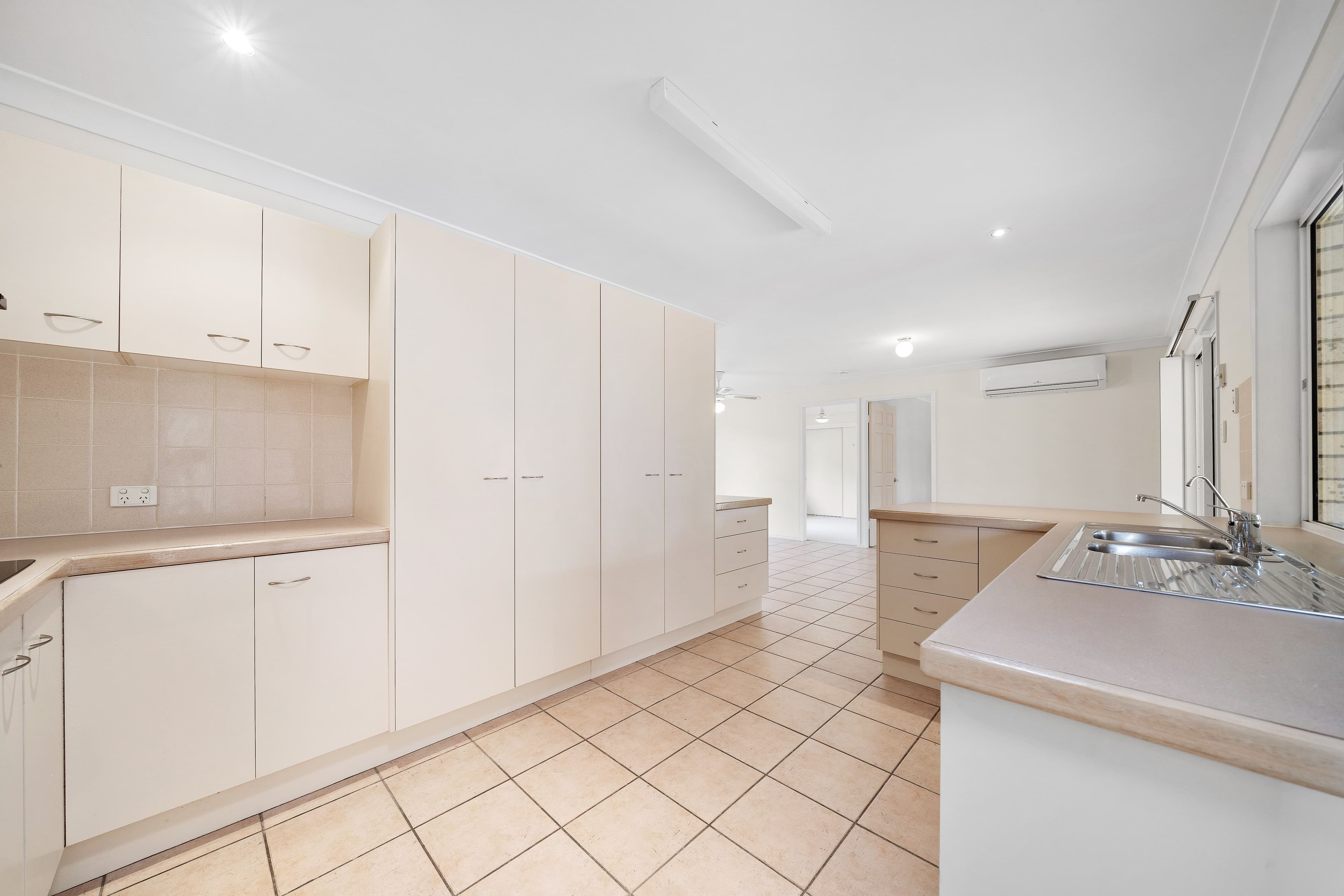 7 Kew Place, Heritage Park QLD 4118, Heritage Park - Thumbnail 7