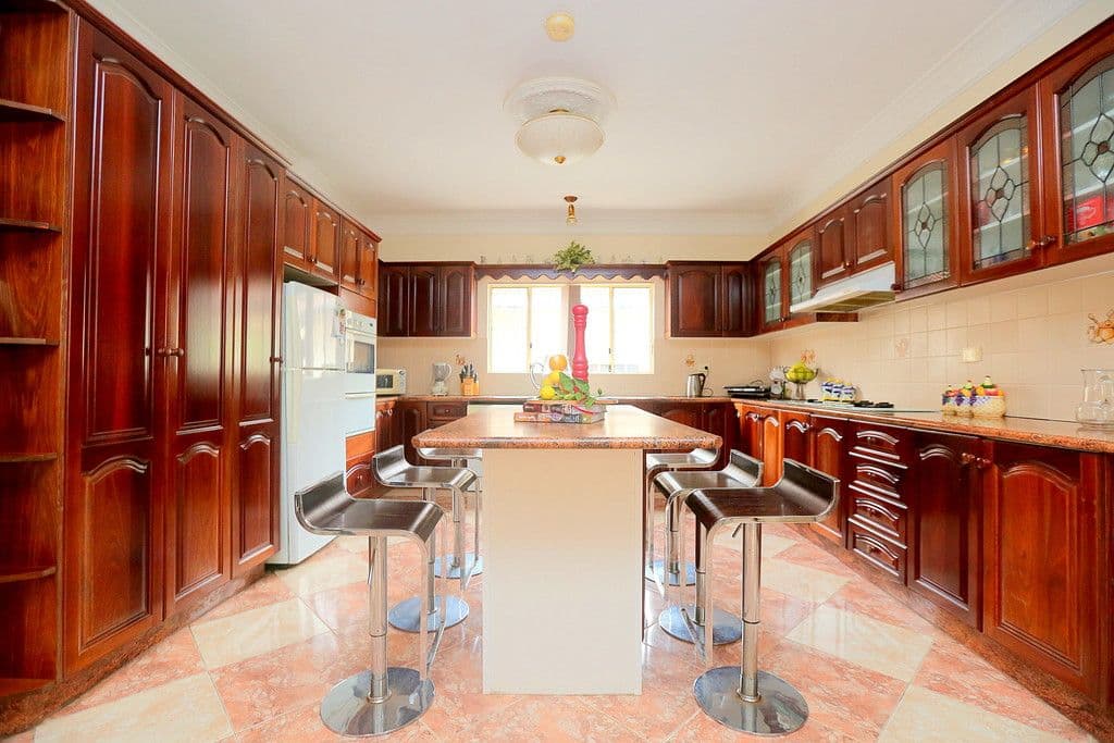 9 Pentland Avenue, Roselands - Thumbnail 5