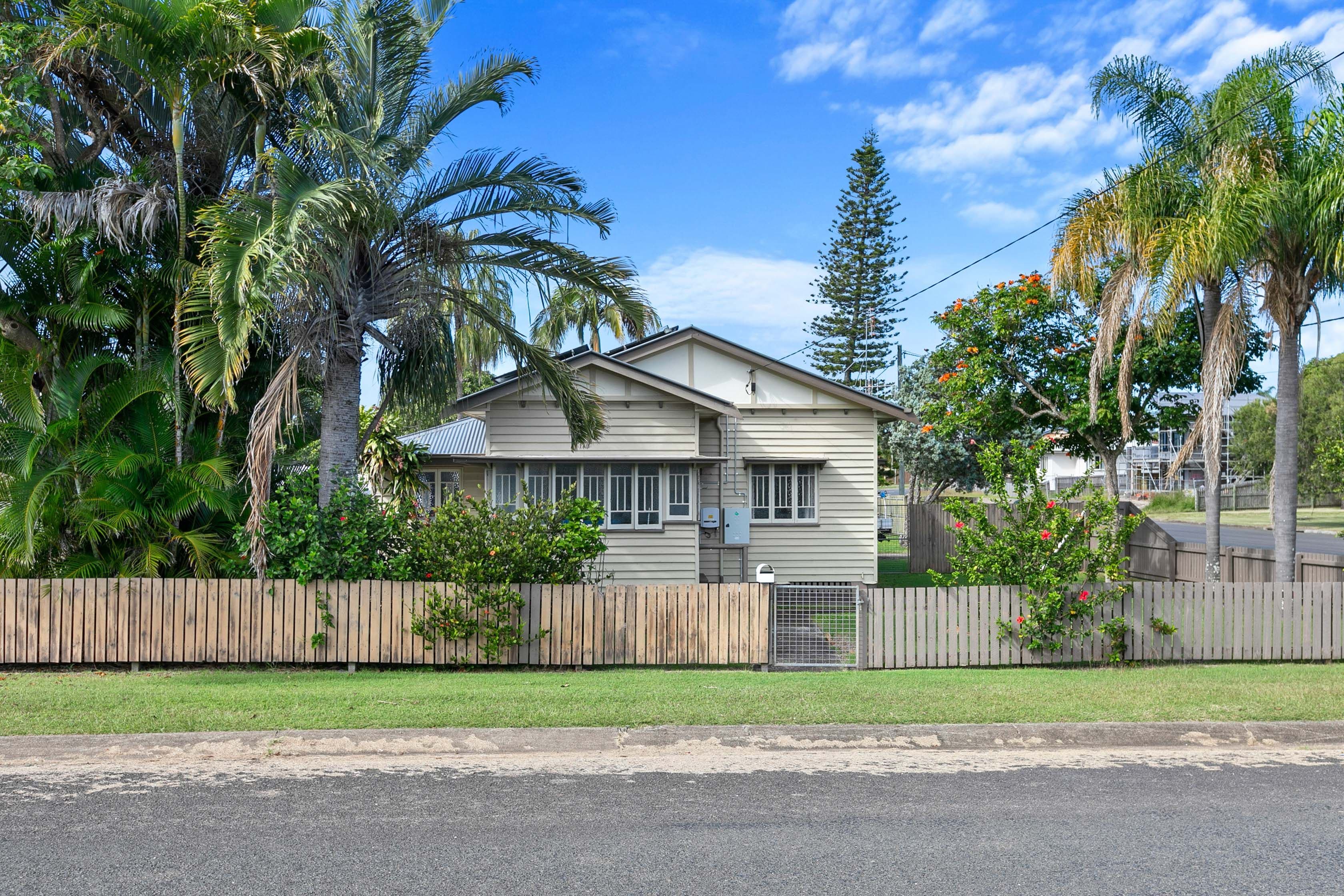 16 Newhaven Street, Pialba QLD 4655, Pialba - Thumbnail 2