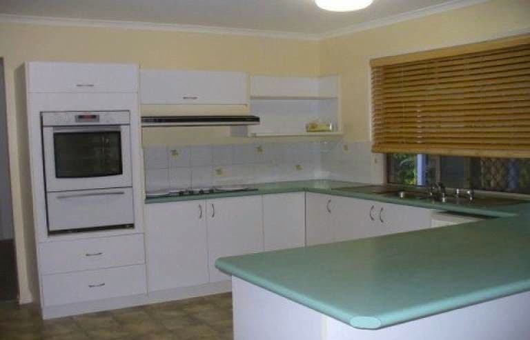 2 Lorinya Court, BATTERY HILL QLD 4551, Battery Hill - Thumbnail 4