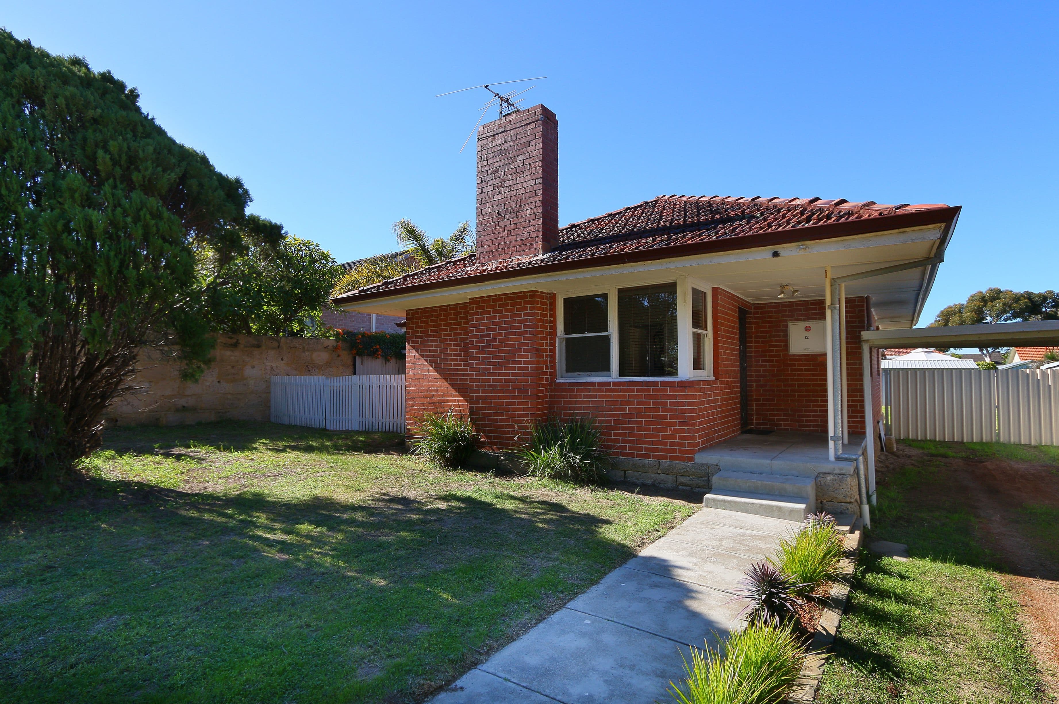 12 Belarius Road, Coolbellup WA 6163, Coolbellup - Thumbnail 2