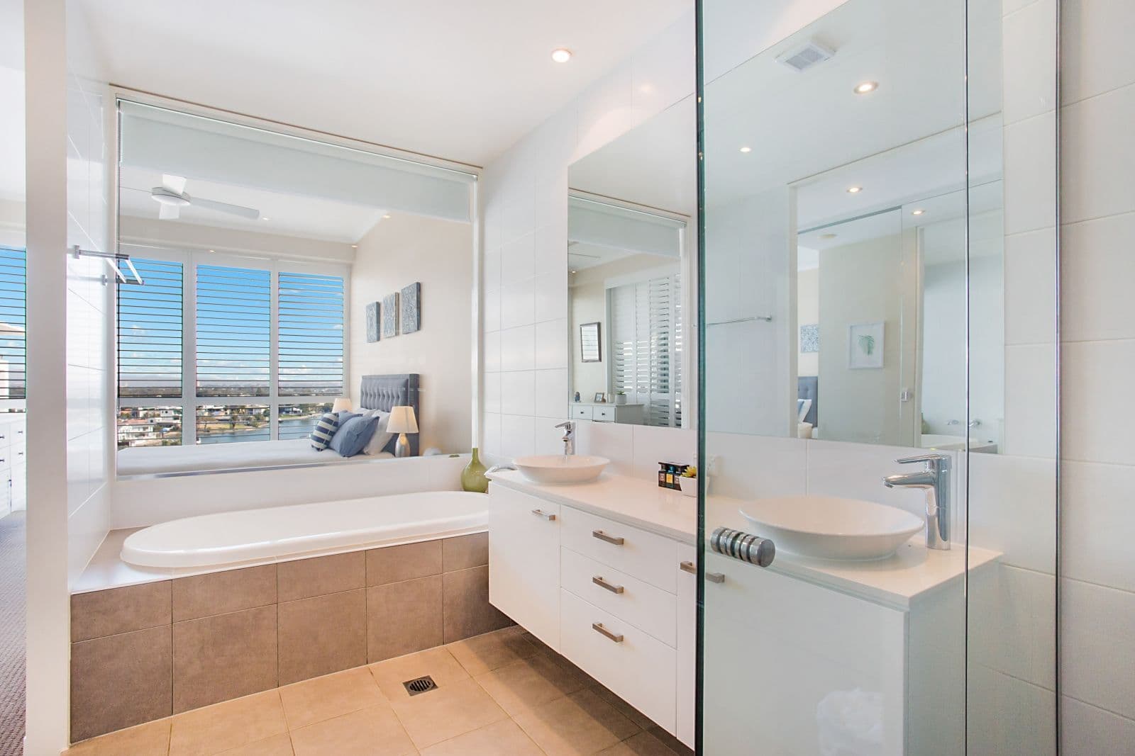 1801 'Freshwater Point' 33 T.E.Peters Drive, Broadbeach Waters QLD 4218, Broadbeach Waters - Thumbnail 6