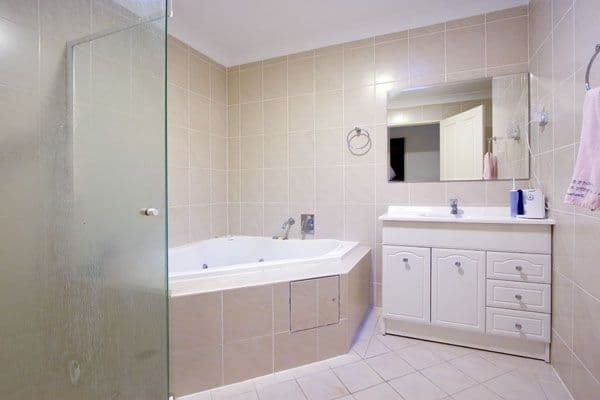 19 Sherwin Avenue, CASTLE HILL NSW 2154, Castle Hill - Thumbnail 6