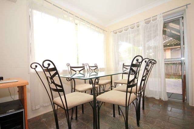21 Lurnea Avenue, GEORGES HALL NSW 2198, Georges Hall - Thumbnail 4