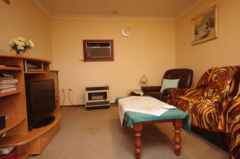 10 Reeves Court, WESTMINSTER WA 6061, Westminster - Thumbnail 3