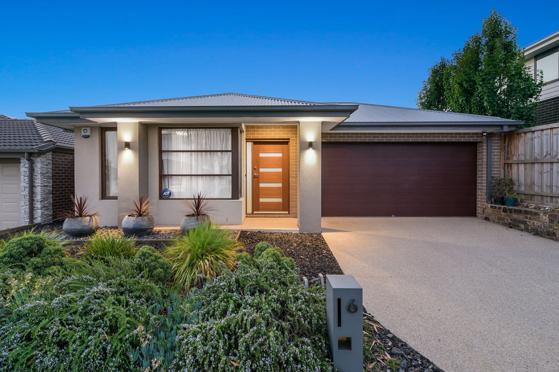 6 Anvil Way, Clyde North VIC 3978, Clyde North - Image 1