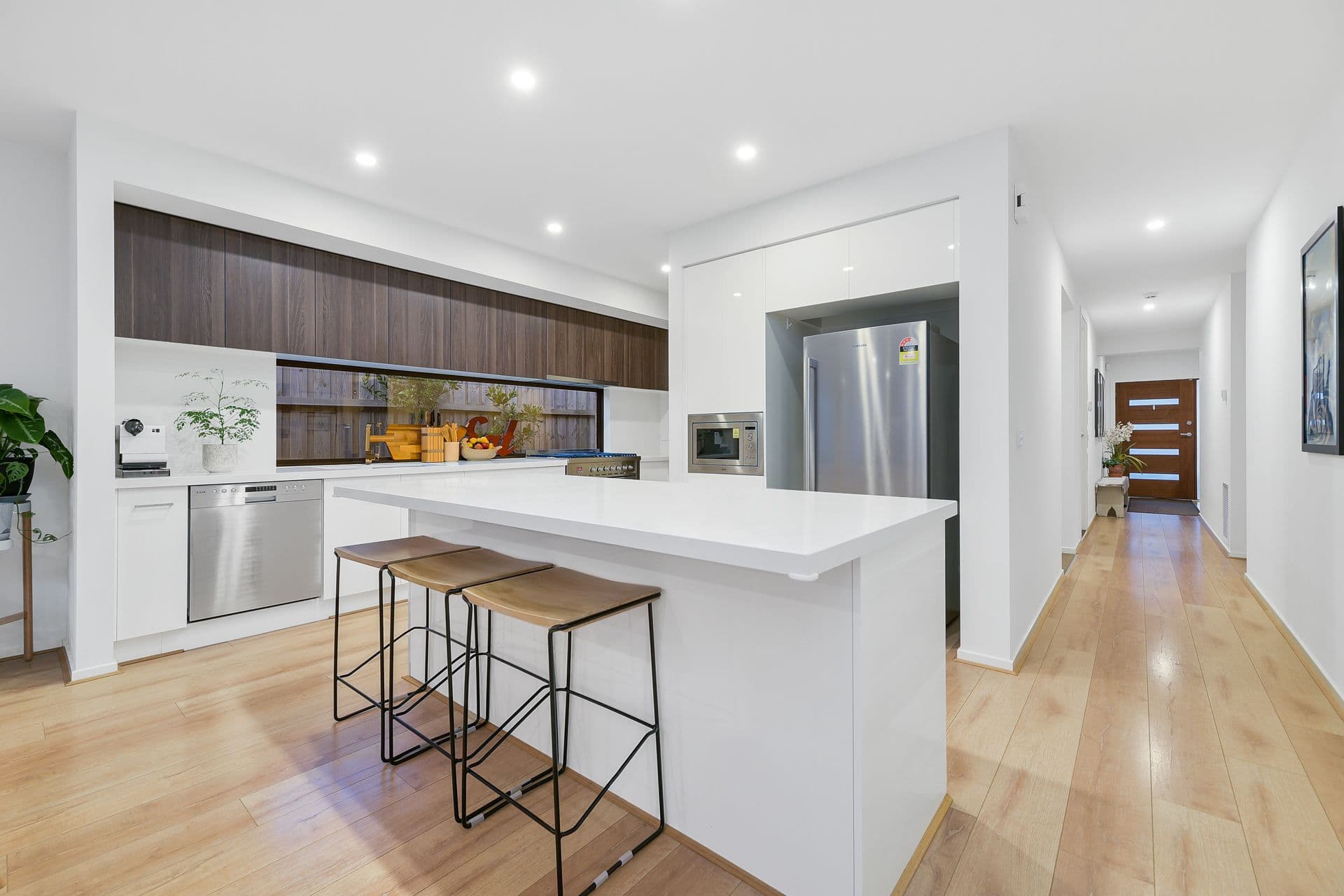 6 Anvil Way, Clyde North VIC 3978, Clyde North - Thumbnail 4