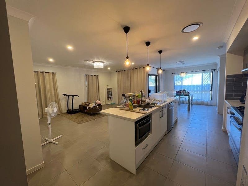 29 Samford Drive, Holmview QLD 4207, Holmview - Thumbnail 3