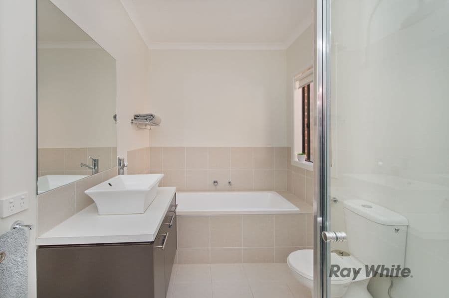 617 Eynesbury Road, Eynesbury VIC 3338, Eynesbury - Thumbnail 8