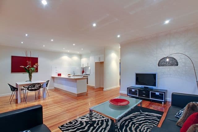 45 Steane Street, RESERVOIR VIC 3073, Reservoir - Thumbnail 5