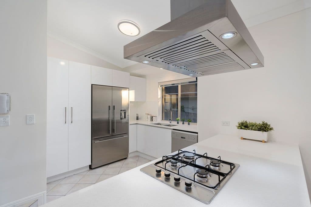 32 Peter Senior Court, Parkwood QLD 4214, Parkwood - Thumbnail 2