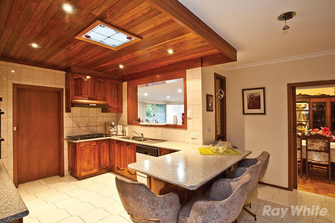 27 Ingleside Crescent, GLEN WAVERLEY VIC 3150, Glen Waverley - Thumbnail 3