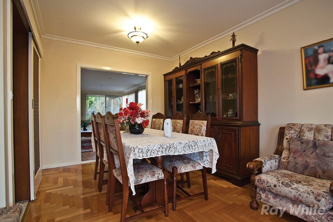 27 Ingleside Crescent, GLEN WAVERLEY VIC 3150, Glen Waverley - Thumbnail 4