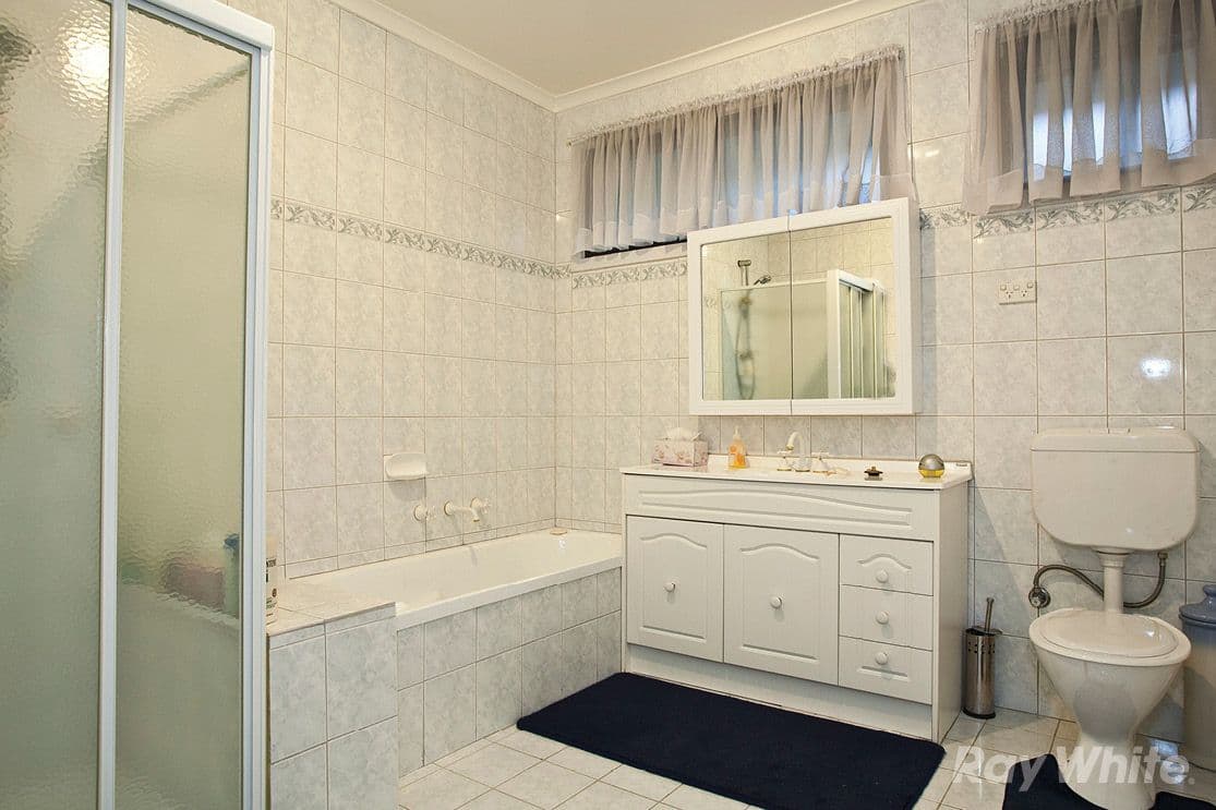 27 Ingleside Crescent, GLEN WAVERLEY VIC 3150, Glen Waverley - Thumbnail 8