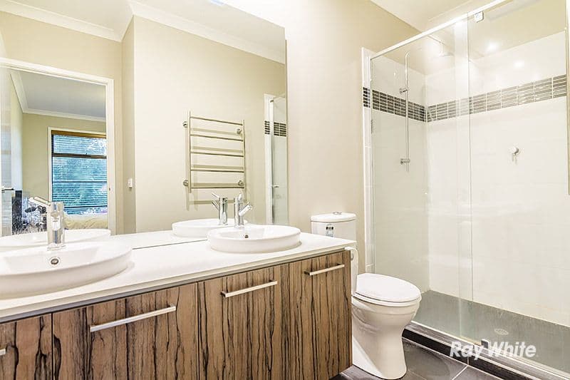 9 Falabela Road, Clyde North VIC 3978, Clyde North - Thumbnail 3