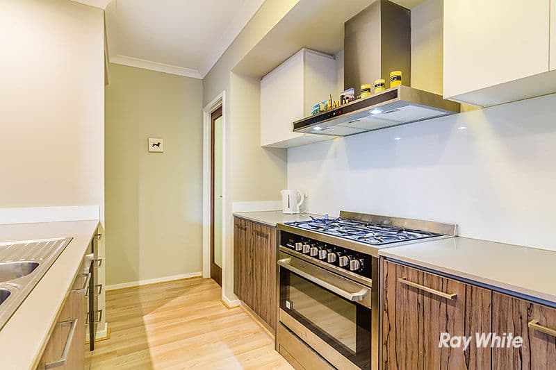 9 Falabela Road, Clyde North VIC 3978, Clyde North - Thumbnail 5