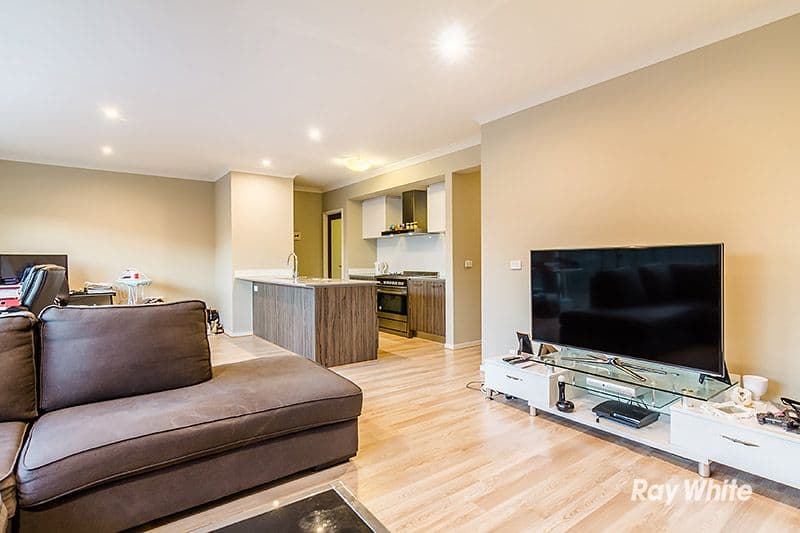 9 Falabela Road, Clyde North VIC 3978, Clyde North - Thumbnail 8