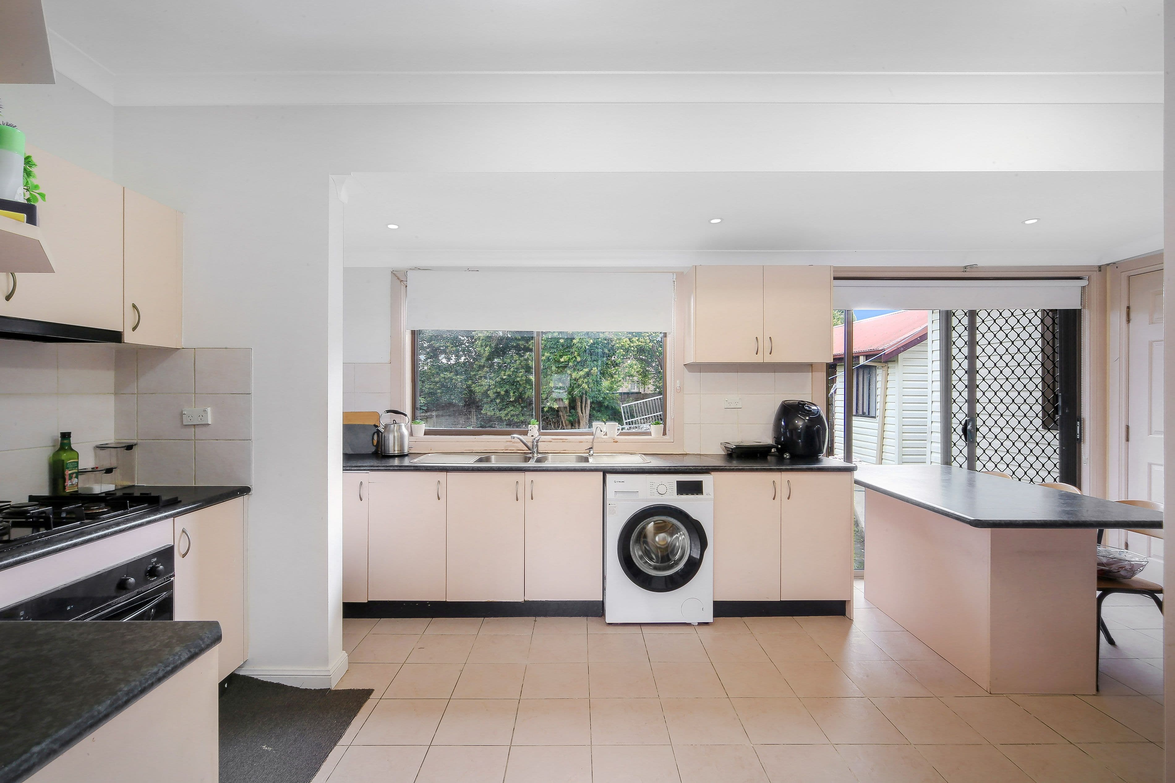 17 Verlie Street, South Wentworthville NSW 2145, South Wentworthville - Thumbnail 8