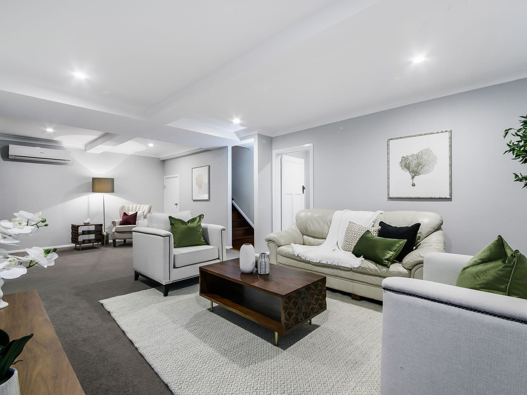 27 Oxley Drive, Holland Park QLD 4121, Holland Park - Thumbnail 4