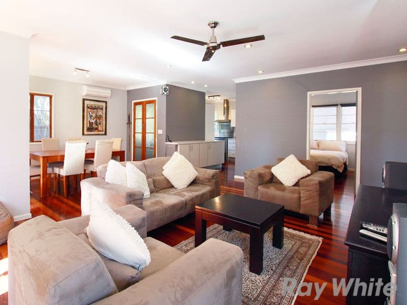5 Benyon Street, WAVELL HEIGHTS QLD 4012, Wavell Heights - Thumbnail 2