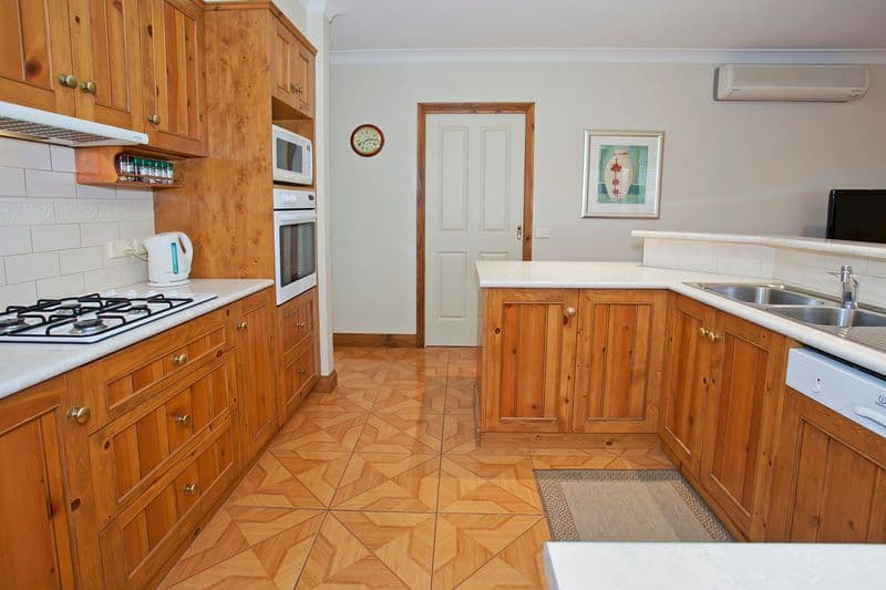 31 Shiraz Drive, WAURN PONDS VIC 3216, Waurn Ponds - Thumbnail 7