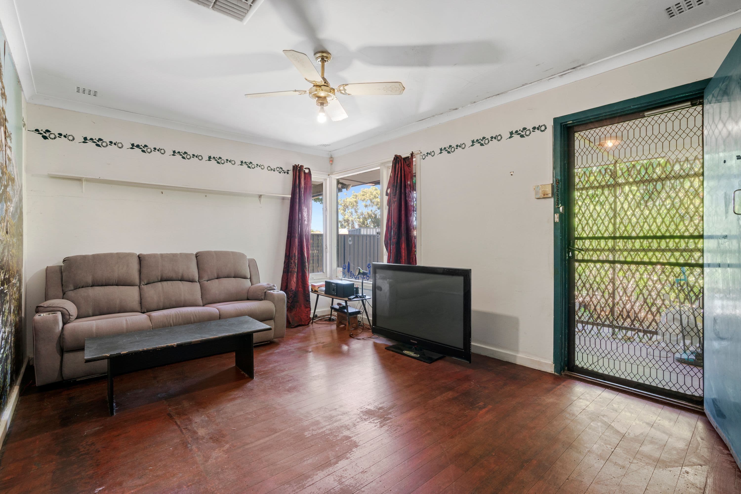 44 Cameron Street, Langford WA 6147, Langford - Thumbnail 2