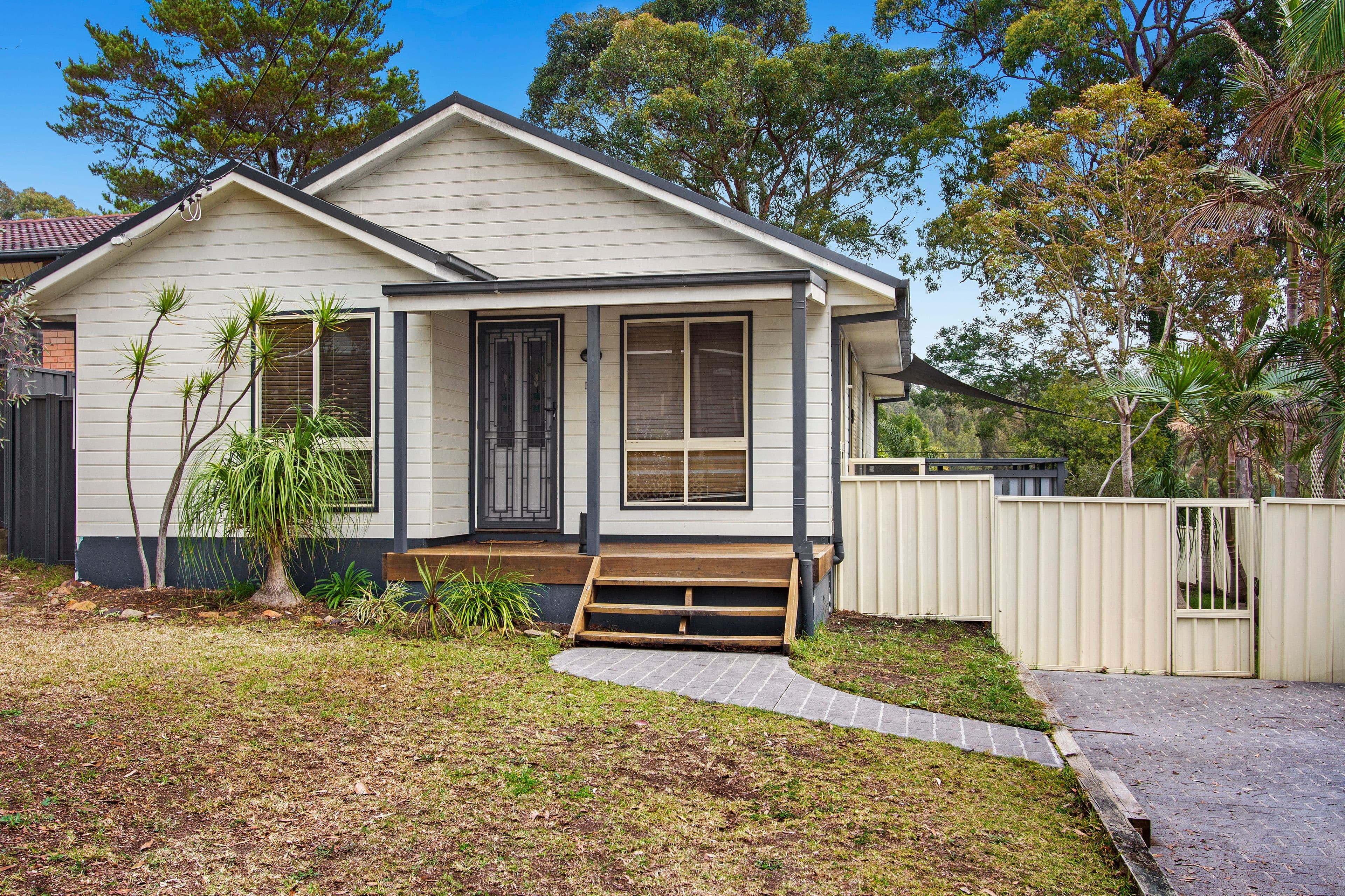 13 Palana Street, Surfside - Image 1