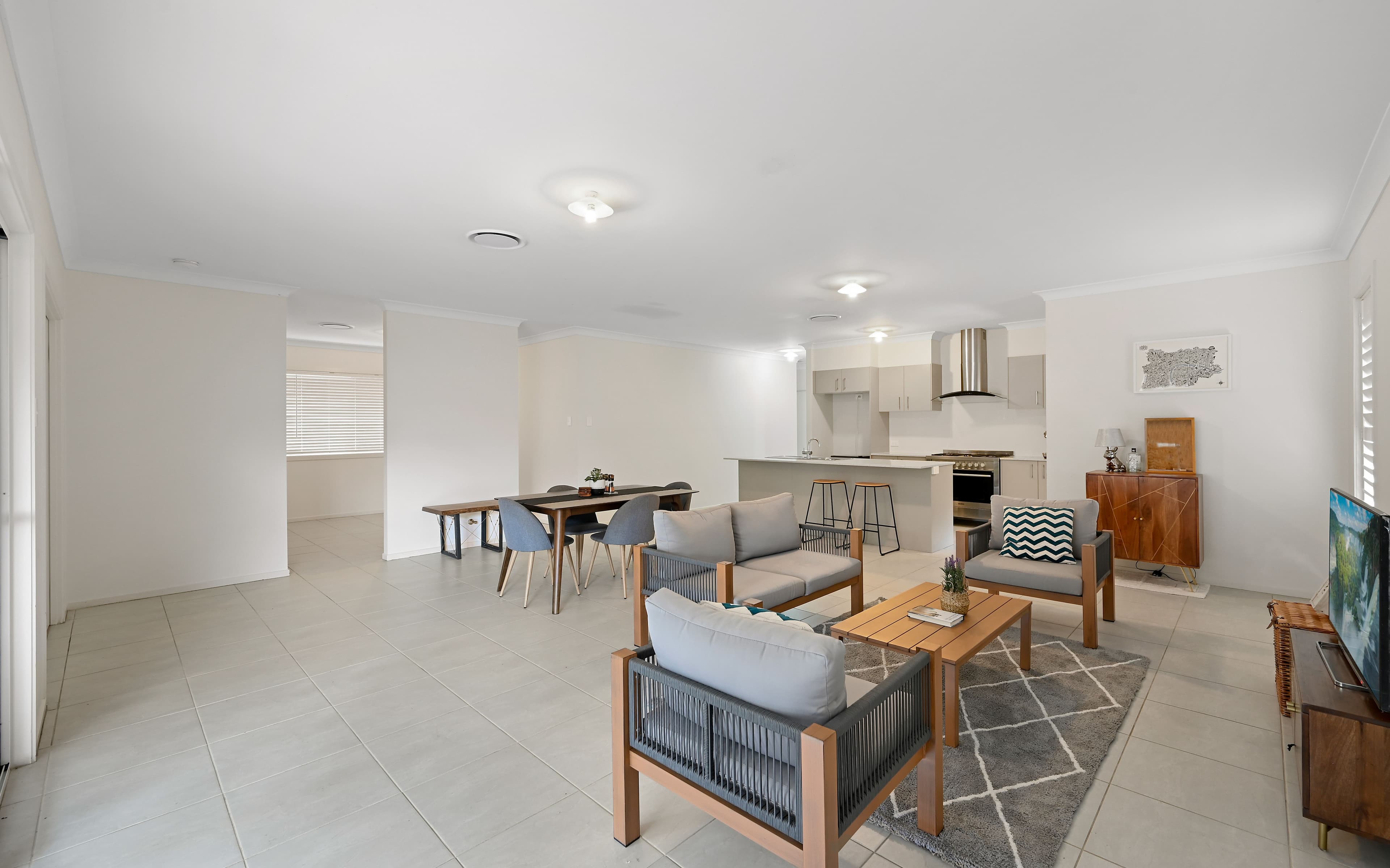 33 Cartwright Crescent, Bradbury NSW 2560, Bradbury - Thumbnail 2
