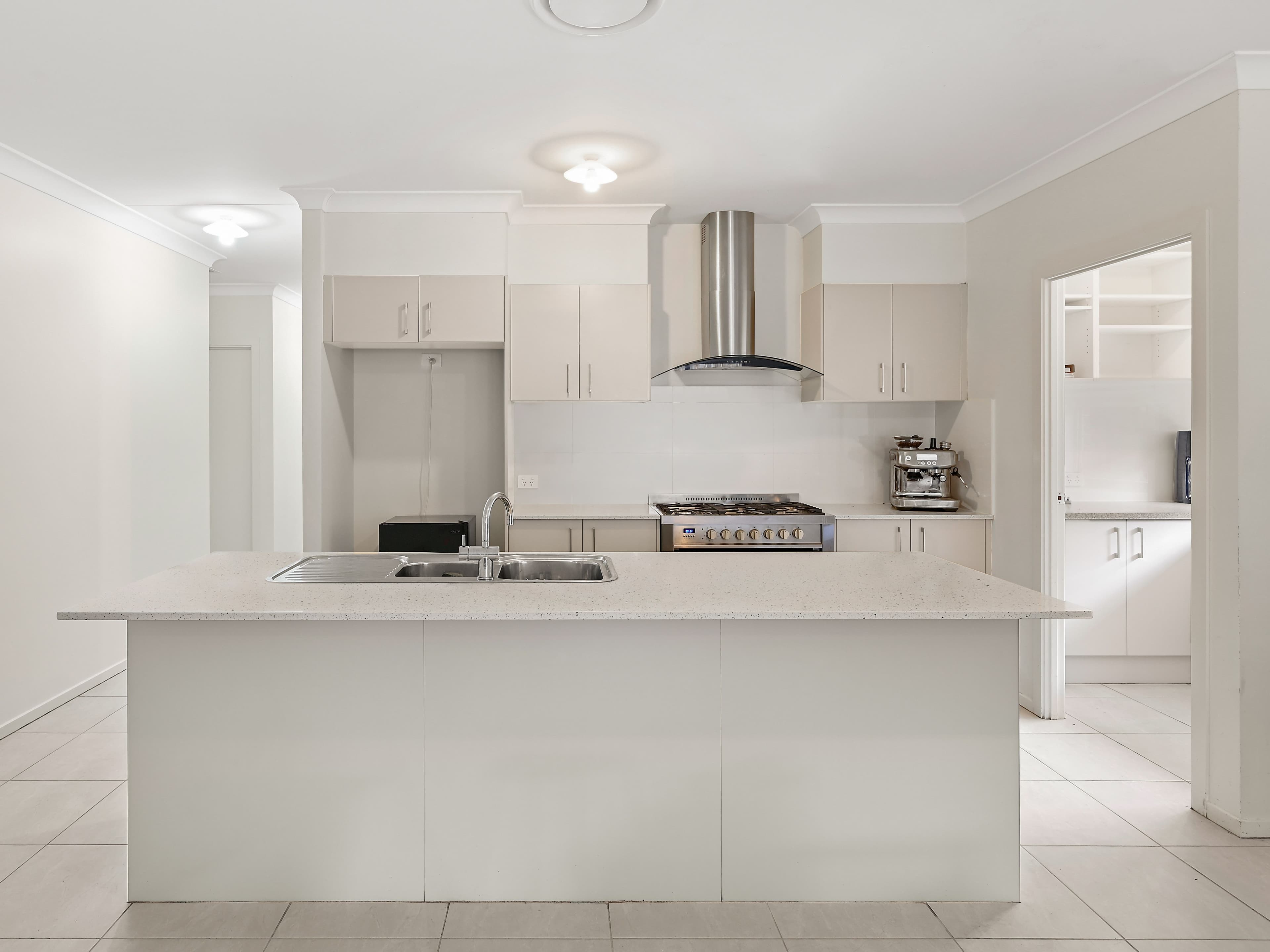 33 Cartwright Crescent, Bradbury NSW 2560, Bradbury - Thumbnail 4