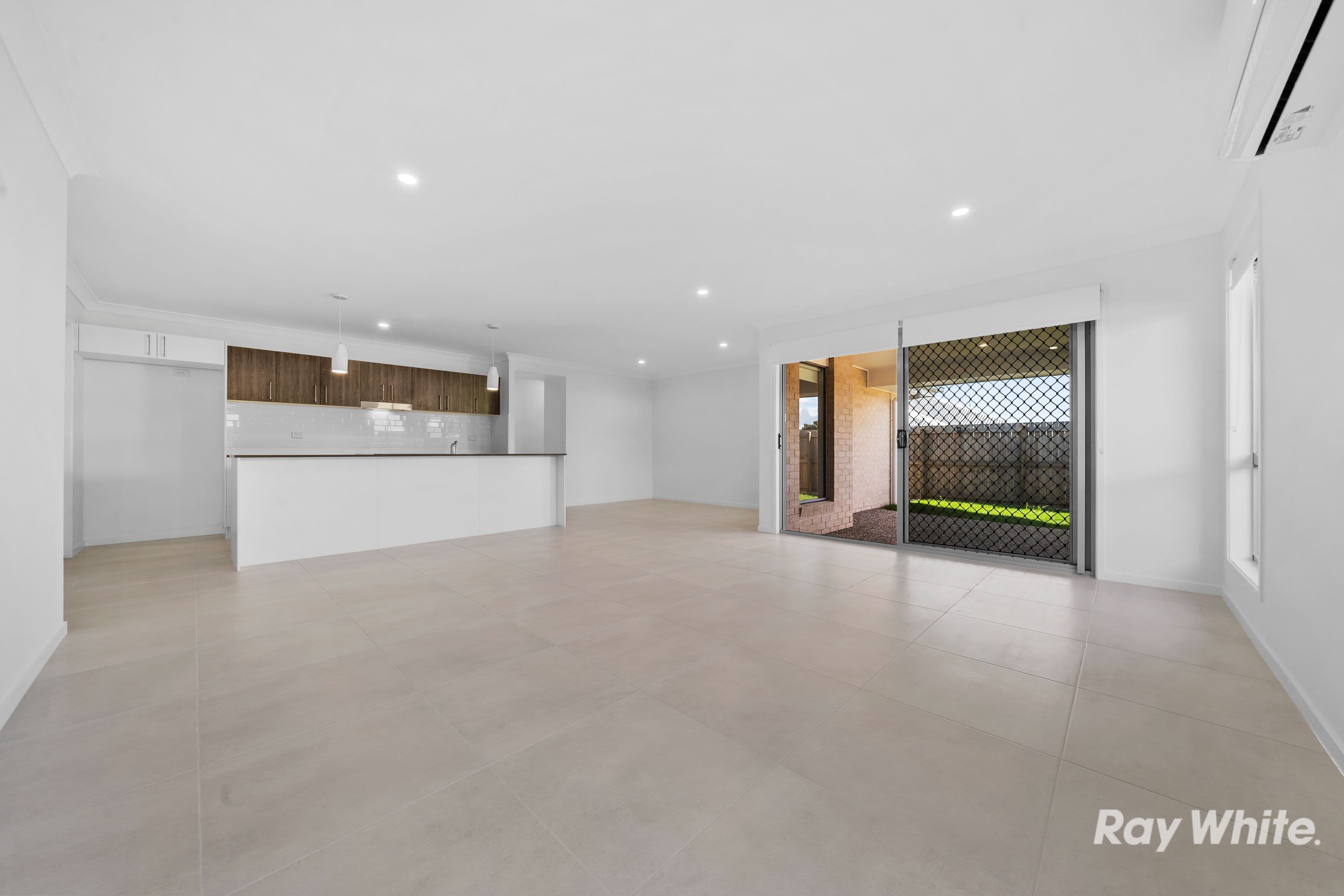 26 Vivienne Way, Marsden QLD 4132, Marsden - Thumbnail 3