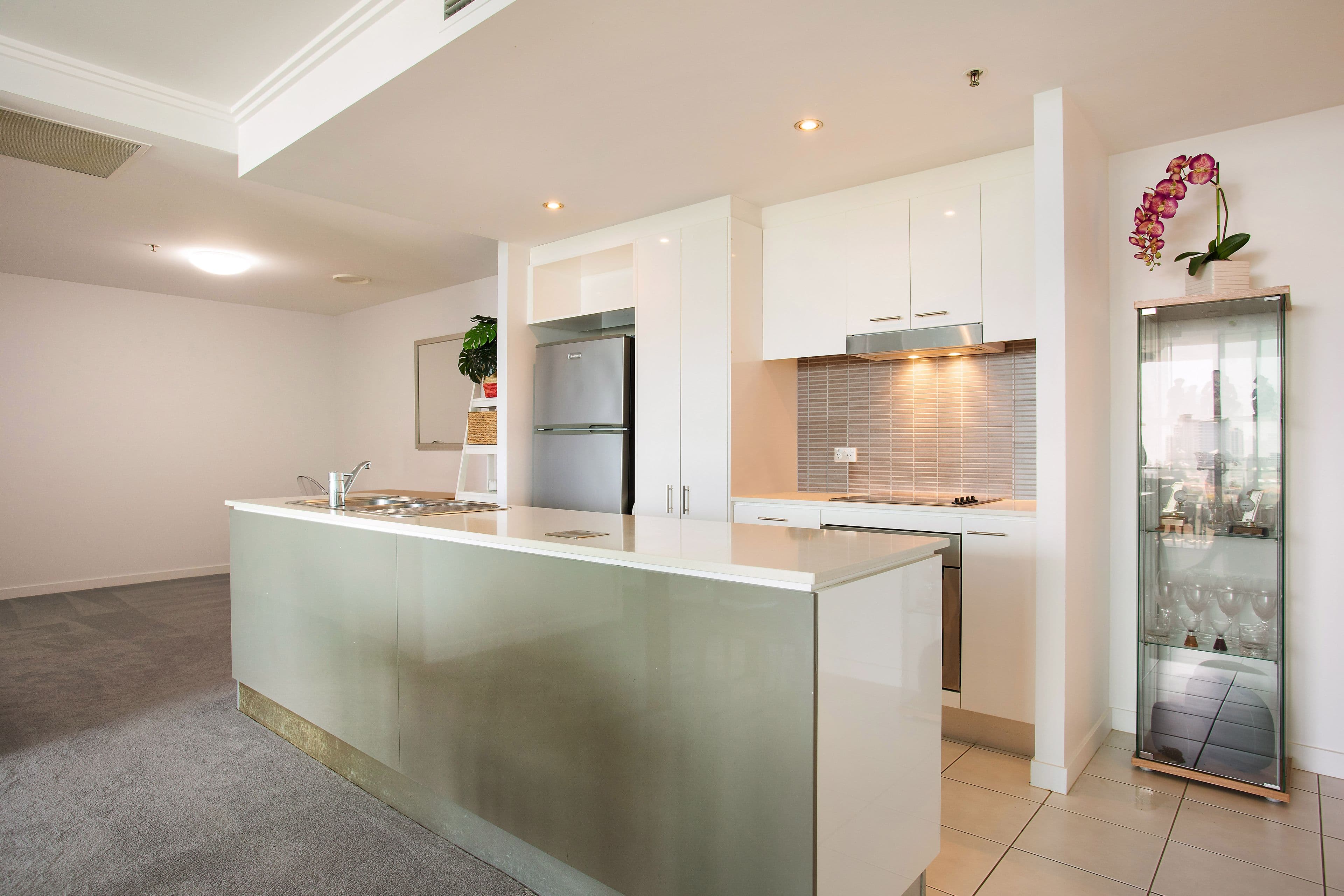 33 T E Peters Drive 'Freshwater Point', Broadbeach Waters QLD 4218, Broadbeach Waters - Thumbnail 6