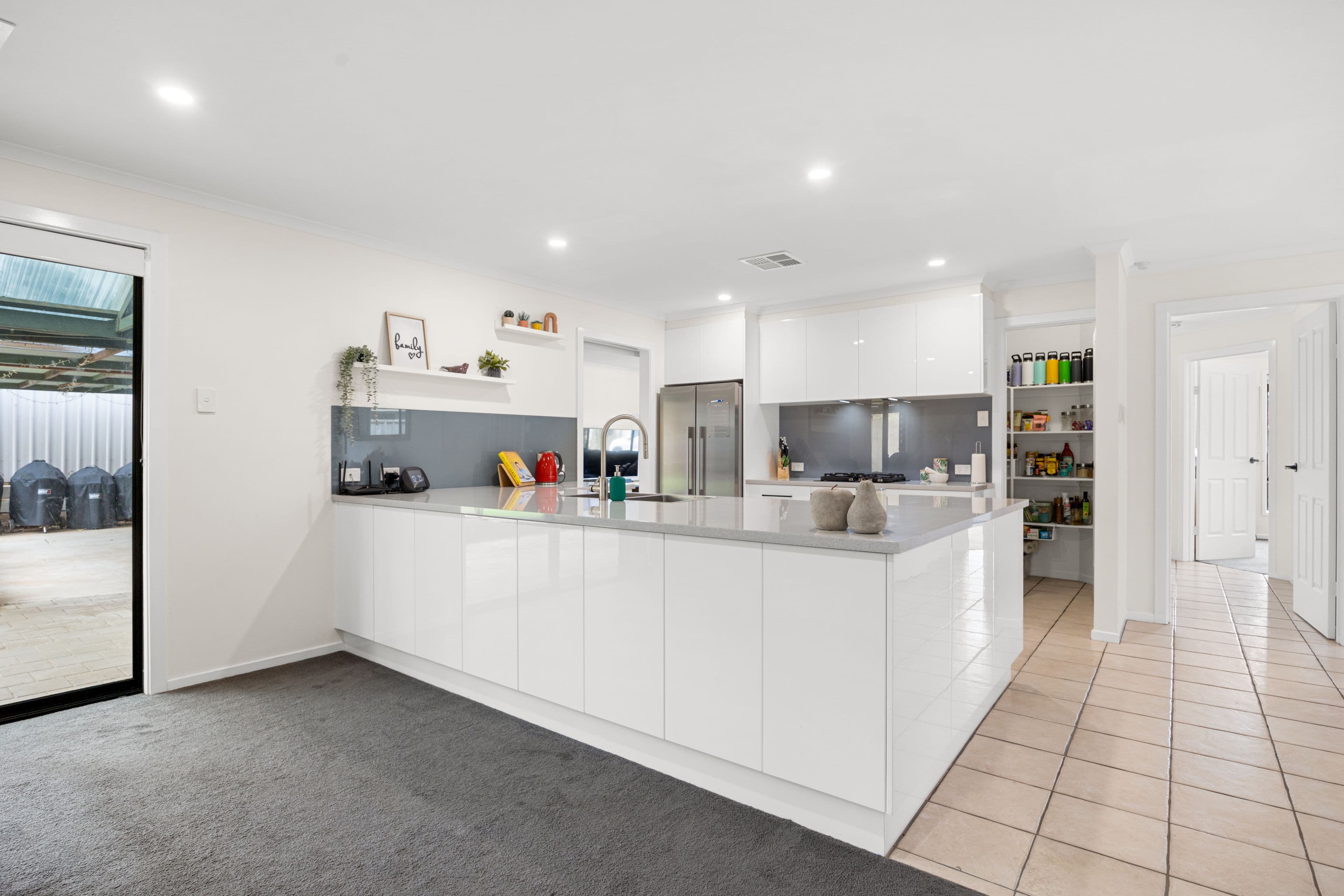 31 Axminster Crescent, Craigmore SA 5114, Craigmore - Thumbnail 7