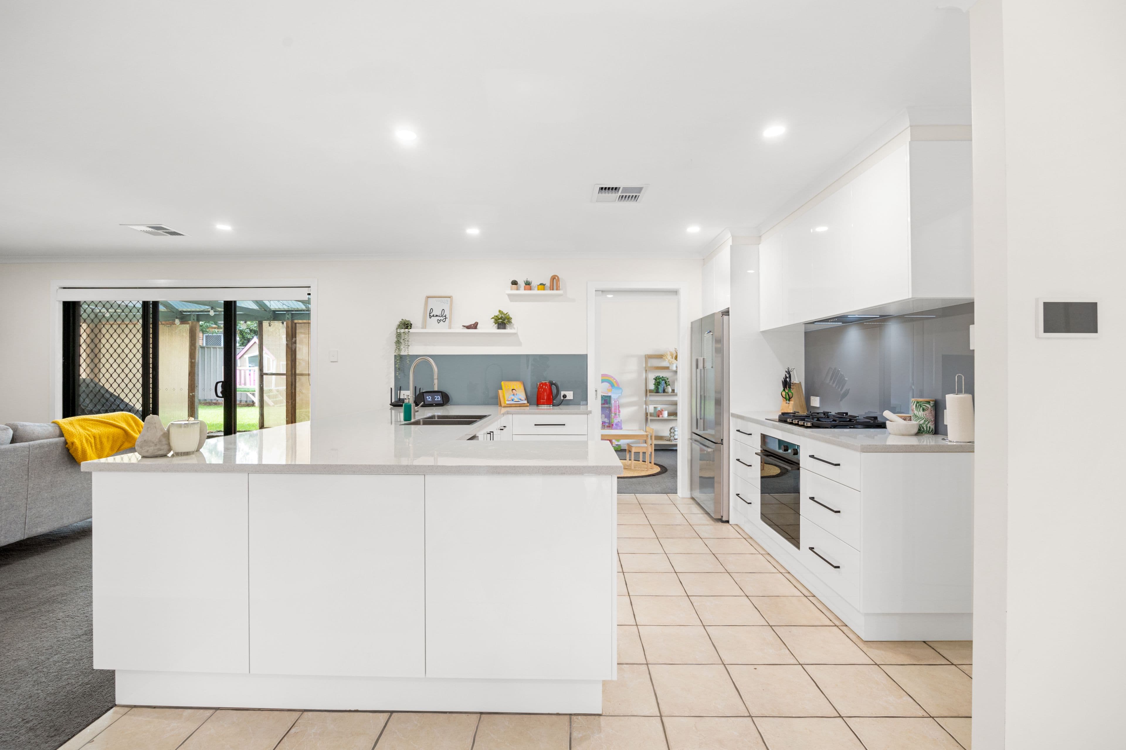 31 Axminster Crescent, Craigmore SA 5114, Craigmore - Thumbnail 8