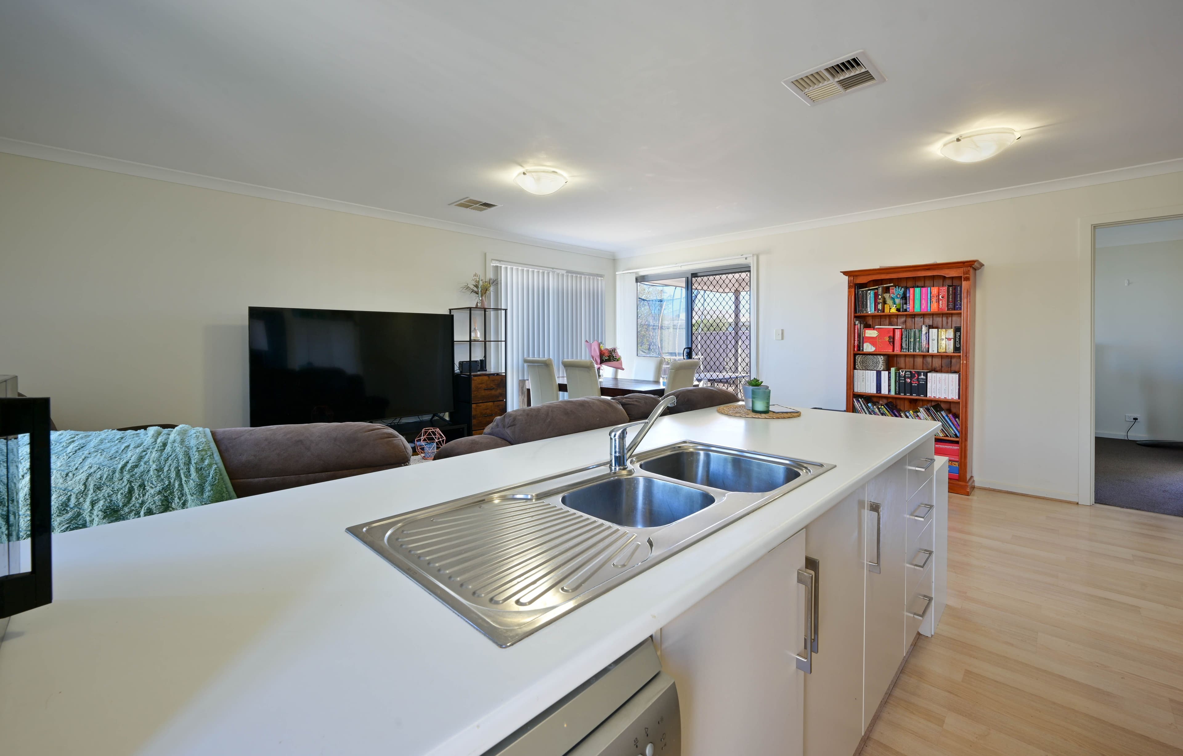 2 Rehn Road, Whyalla Jenkins SA 5609, Whyalla Jenkins - Thumbnail 4