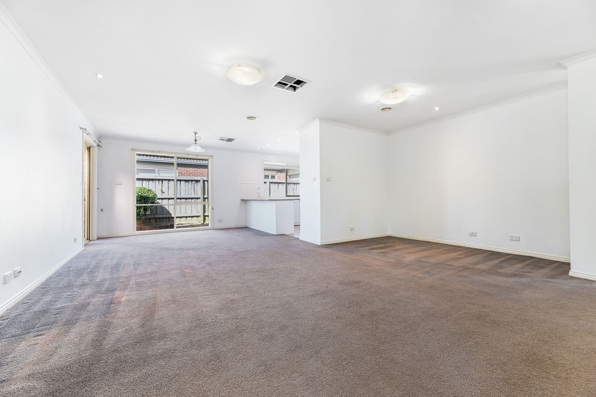 48 Marlesford Crescent, Berwick VIC 3806, Berwick - Thumbnail 4