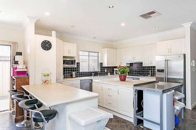 4 Farncomb Court, Largs North SA 5016, Largs North - Thumbnail 3